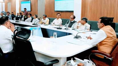 Uttarakhand chief secretary reviews UIIDB projects expresses concern over slow sharda riverfront progress