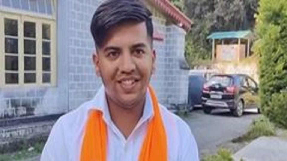 Yatin became the president of the student union in kumoun university Nainital