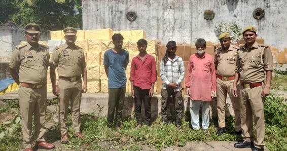 महोबा: 36.94 क्विंटल अवैध आतिशबाजी बरामद, मध्यप्रदेश भेजी जा रही थी खेप, पिता-पुत्र समेत चार गिरफ्तार