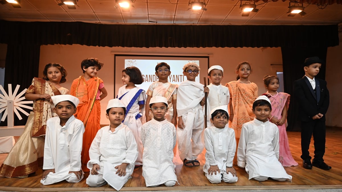 प्रयागराज  : पतंजलि नर्सरी स्कूल में श्रद्धा एवं गरिमा के साथ मनाई गई गांधी एवं शास्त्री जयंती