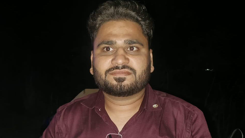 जालौन: पहाड़गांव चौकी से 100 मीटर दूर दंपती से तमंचे के बल पर लूट, जांच में जुटी पुलिस