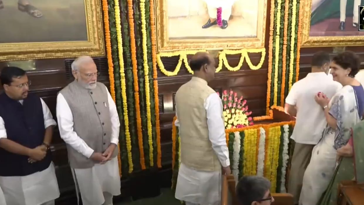 pm modi rahul gandhi include many pays tribute to national leaders in parliament with school children