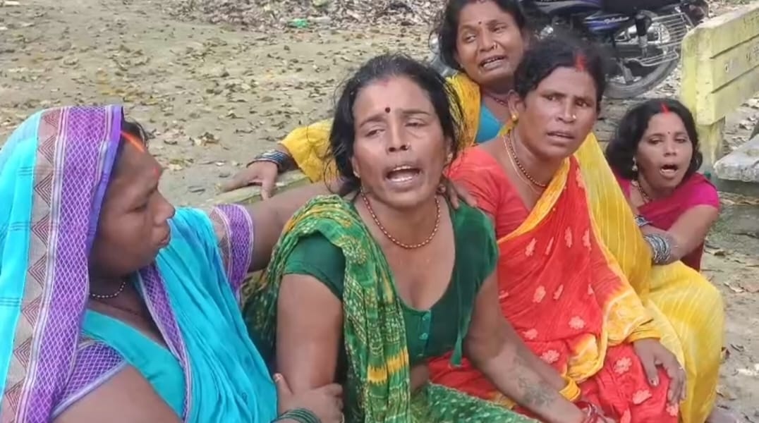 east-champaran-paharpur-jiutiya-snan-four-minor-girls-drown-death bihar News