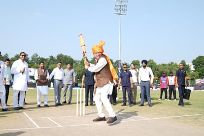 CM Dhami played cricket with players at Namo Cricket League and boosted the morale of young players