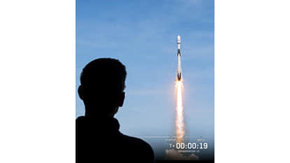 Google Takes AI Space: Project Suncatcher Satellite Successfully Launched