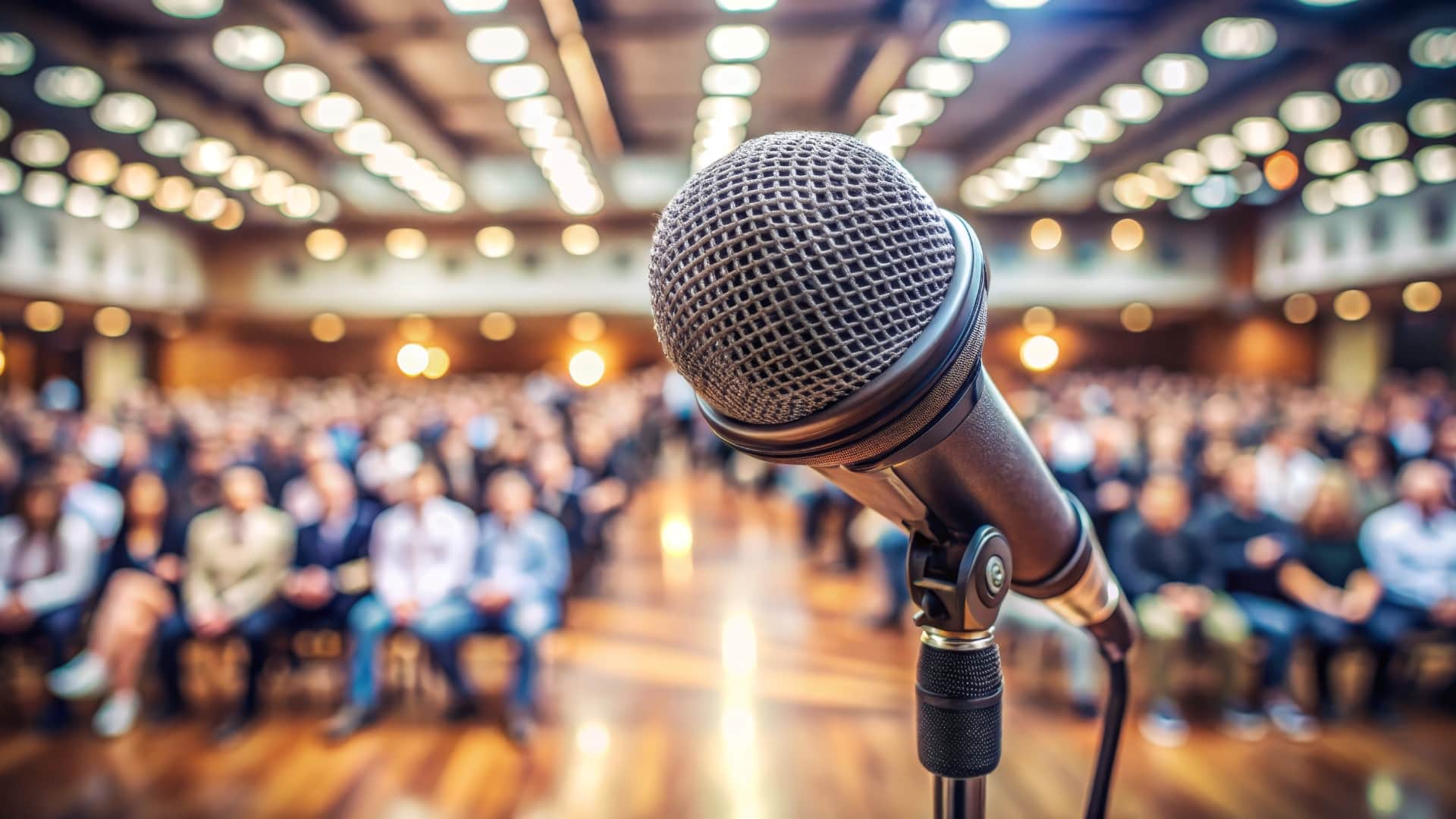 10 Essential Skills Students Should Learn Along With Their Degree for Career Success