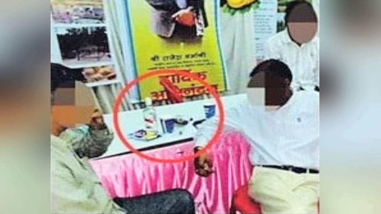 Bilaspur: Drinks at govt event on Gandhi Jayanti; questions raised over arrangements, here are the details.