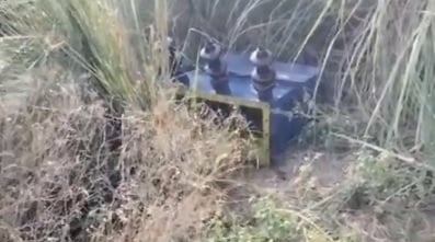 कानपुर: खेत से 25 केवीए का ट्रांसफार्मर चोरी, तार काटकर ले गए शातिर, बिखरा पड़ा था खाली बॉक्स, जांच शुरू