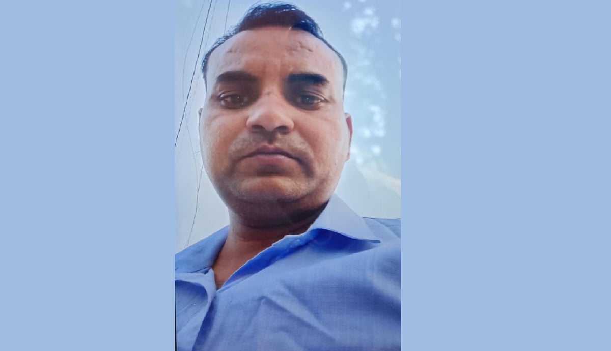 कानपुर: हाईवे पर ट्रैक्टर-ट्रॉली ने बाइक को रौंदा, डीसीएम मालिक की दर्दनाक मौत, ग्रामीणों ने चालक को दबोचा