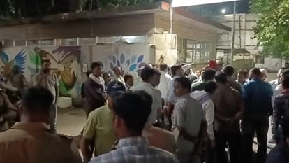 Death of LLB student: Family members adamant for three hours, demanding the accused's arrest