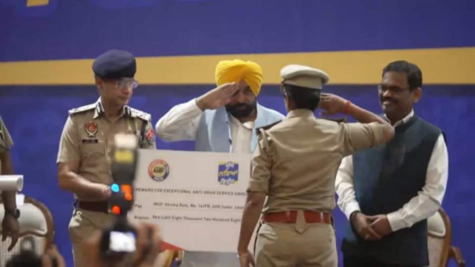 CM Mann honored police officers in Phillaur