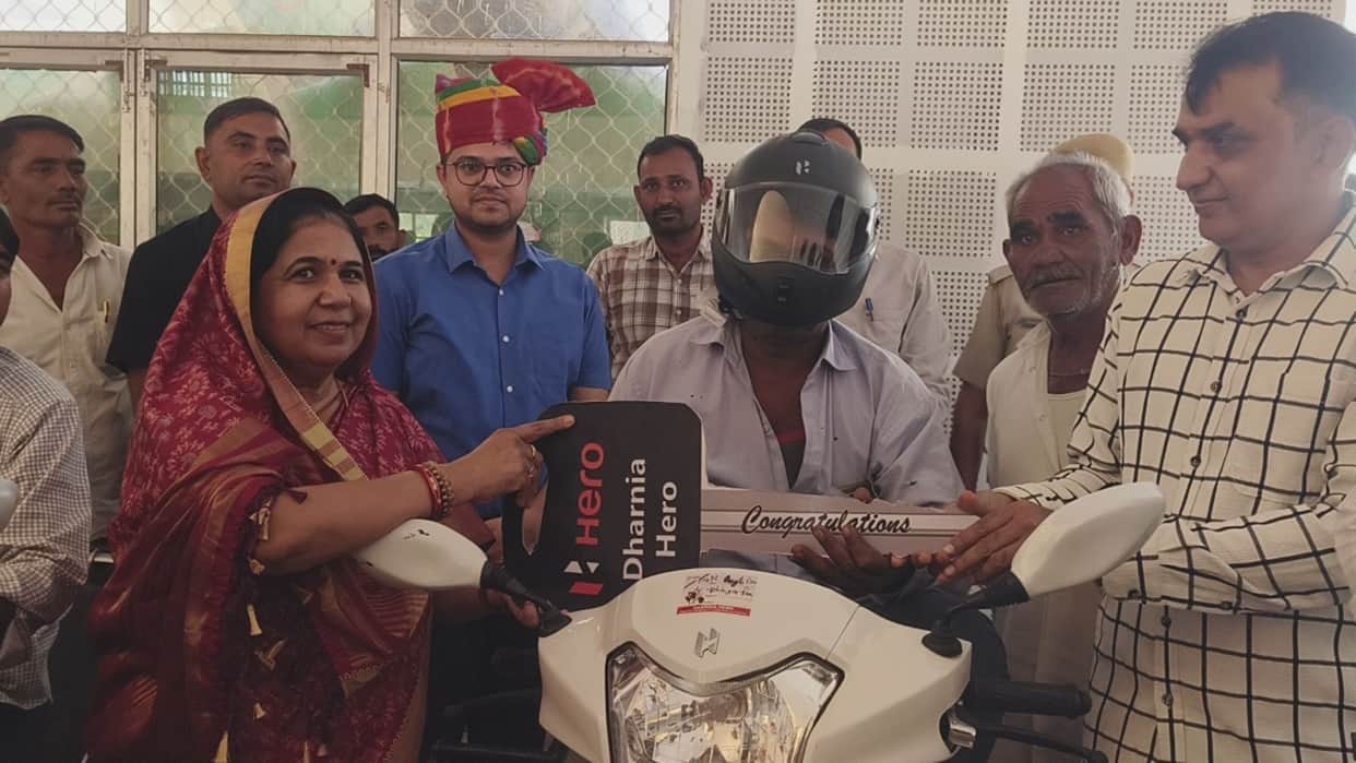 Minister Distributes 16 Scooters to Differently-Abled in Nagaur Town Hall