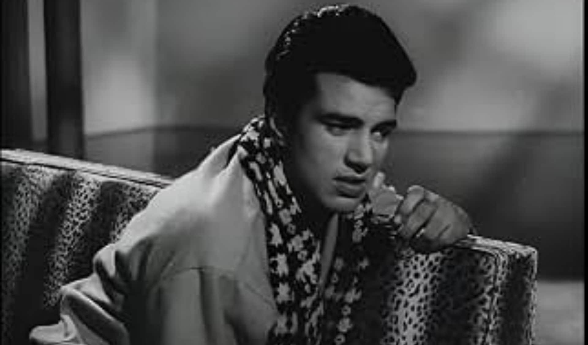 From Dil To Dil Se And Chand Mera Dil Bollywood Films Based On Title Dil