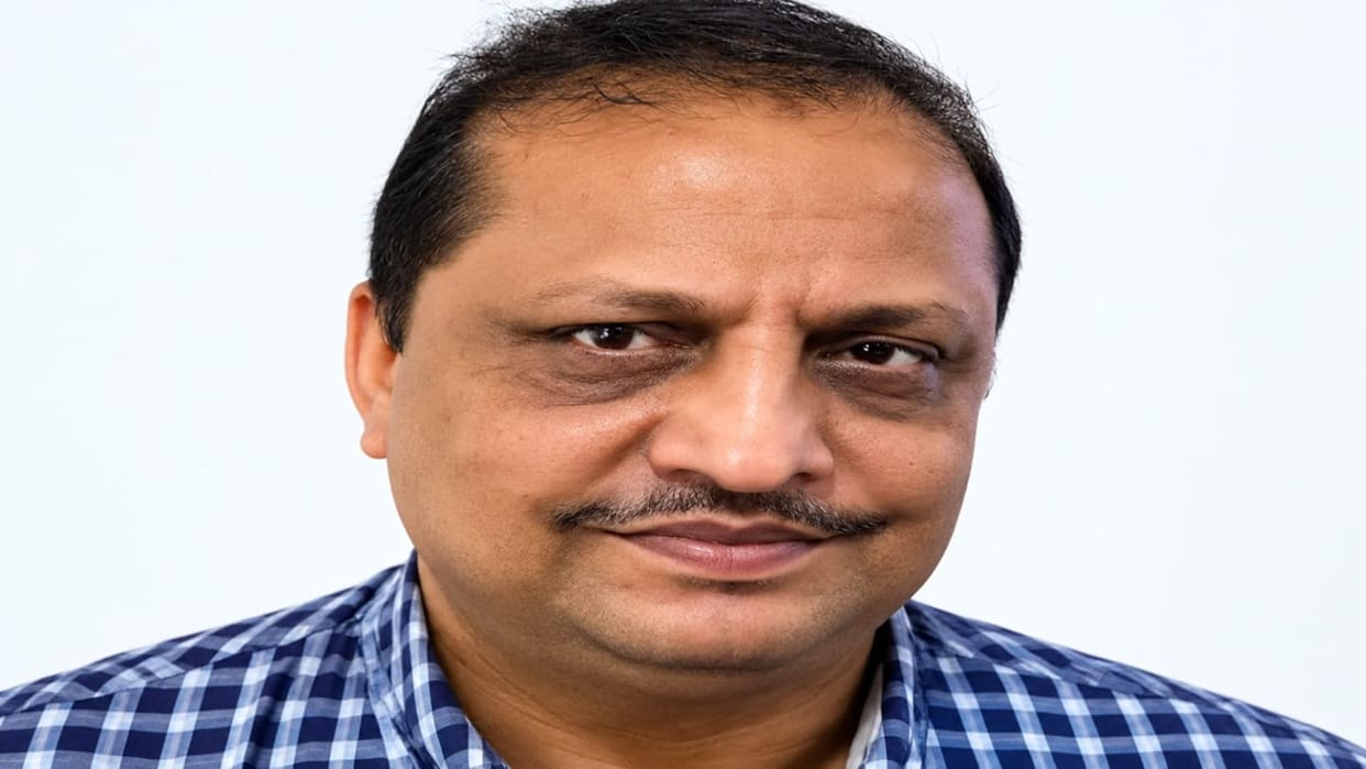 Varanasi Sales Head of Rajendra Toyota dies under suspicious circumstances suicide suspected