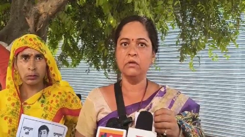 महाराष्ट्र का ओम और कासगंज का मयंक लापता: दोनों संत प्रेमानंद के दर्शन को निकले थे, वृंदावन में तलाश रहे परिजन