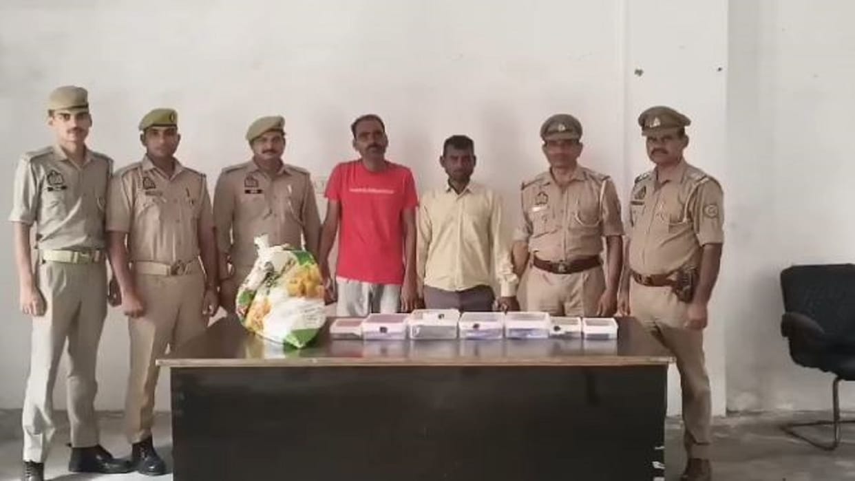 Two accused arrested for making country-made pistols in Shahjahanpur