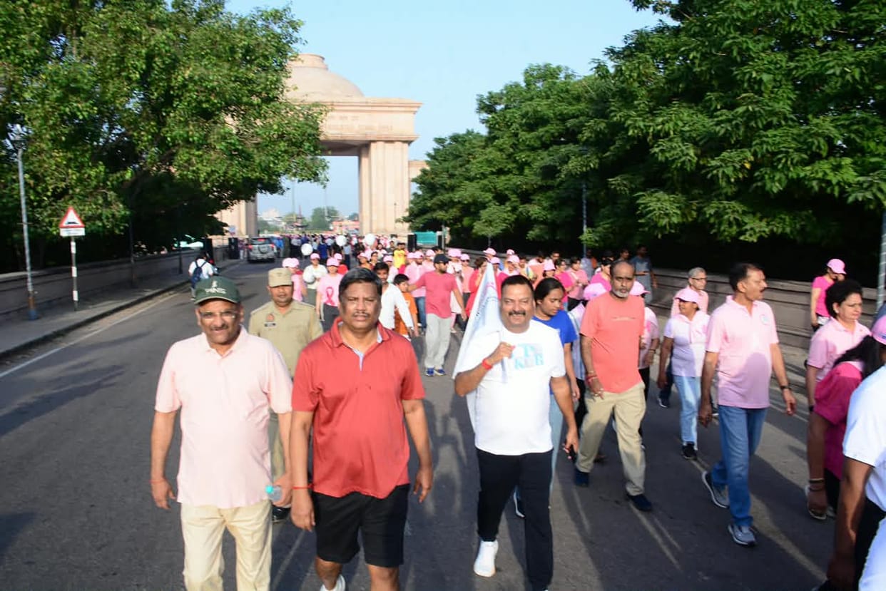 Lucknow Turns Pink: Over 700 Join PINK WAVE 2026 Walkathon
