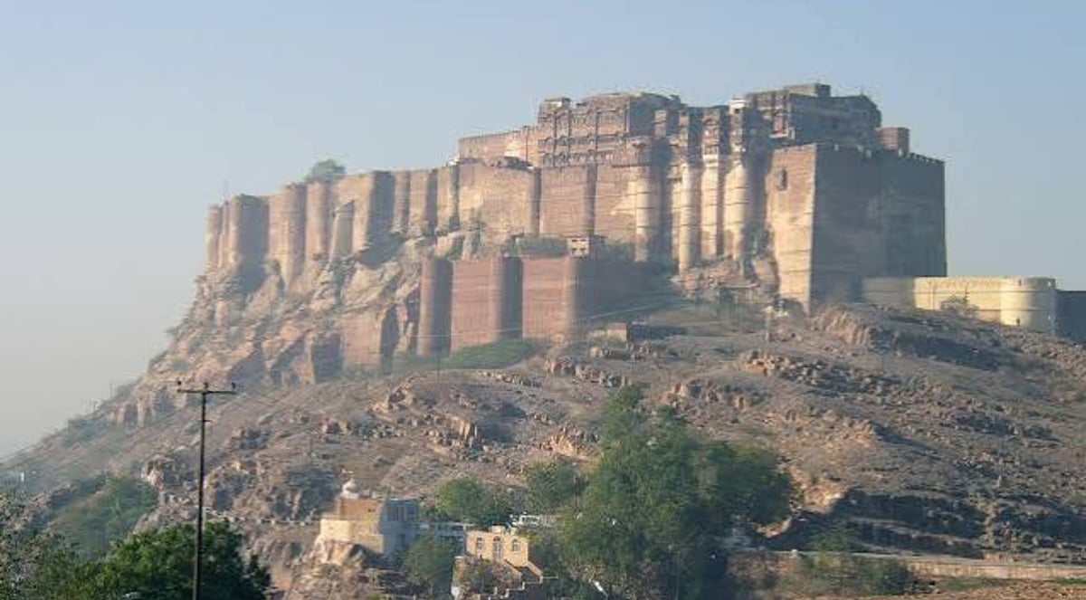 राजस्थान: 75 करोड़ साल पुरानी चट्टान पर खड़ा मेहरानगढ़, अब देश का पहला यूनेस्को जियोपार्क बनाने की तैयारी