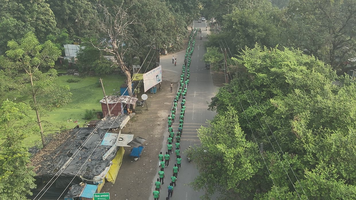 Over 250 people ran in the mini-marathon conveying a message of wildlife conservation