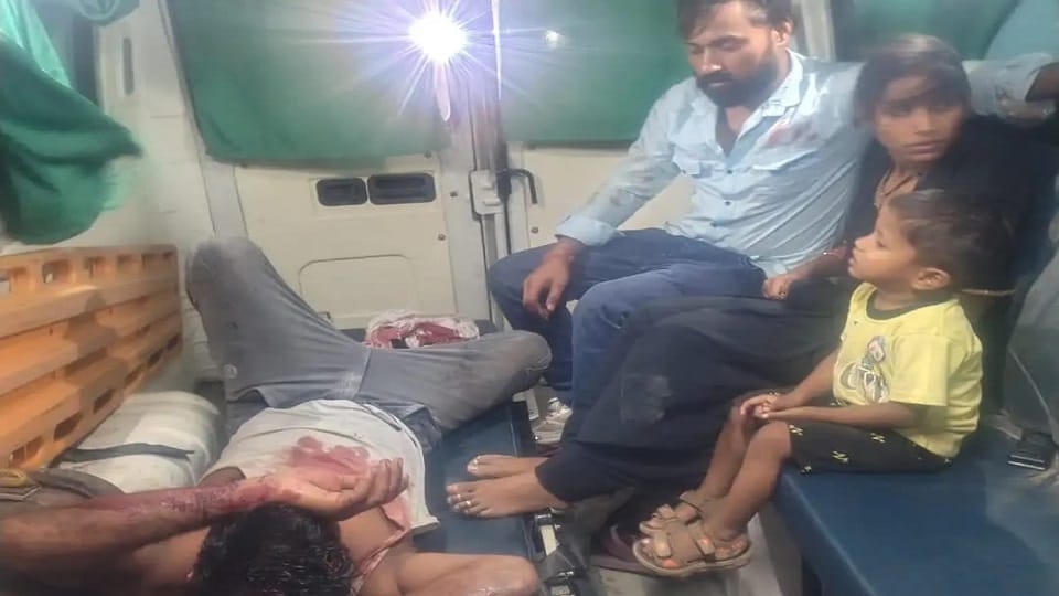 Auto rickshaw driver beats up couple and dumps them by roadside incident occurred while returning from Brajgha