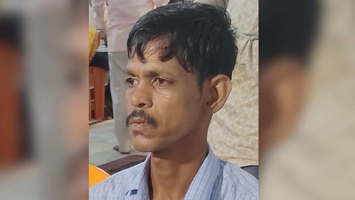वाराणसी: सड़क किनारे युवक का शव मिला, परिजनों ने हत्या कर फेंकने का लगाया आरोप; हादसे की सूचना पर पहुंचे थे
