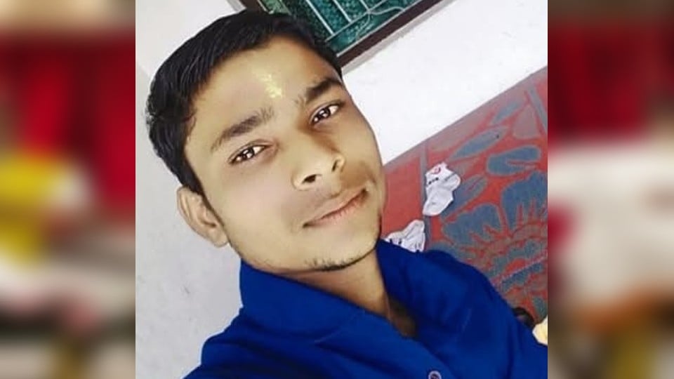 भयानक हादसा: ड्यूटी पर जा रहे युवक को अज्ञात वाहन ने राैंदा, पेट के ऊपर से निकल गया पहिया; अस्पताल में माैत