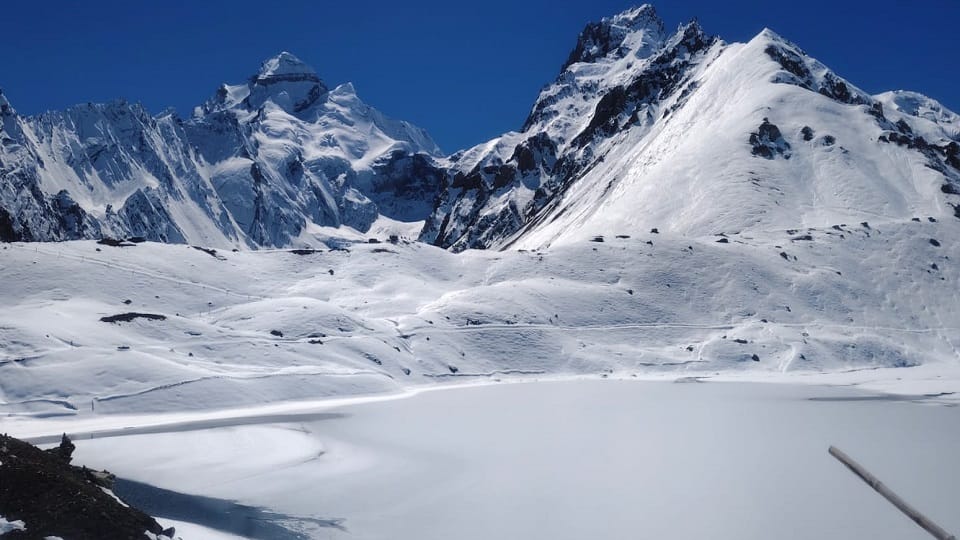 The water of Parvati Kund accumulated due to snowfall
