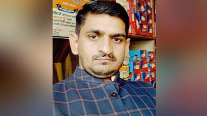 आदित्य की फाइल फोटो।