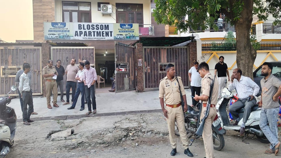 UP: Doctor kills himself by shooting with licensed revolver in apartment flat