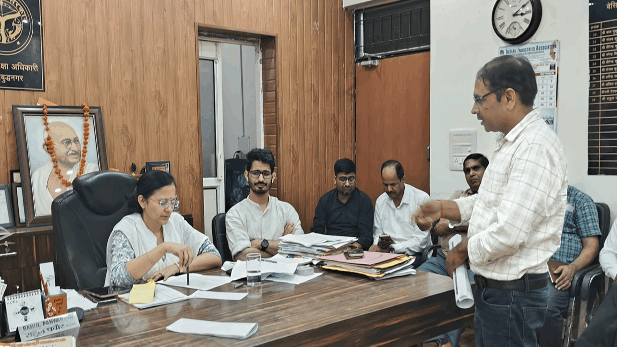 Greater Noida AD Basic reprimands BSA over poor school rankings