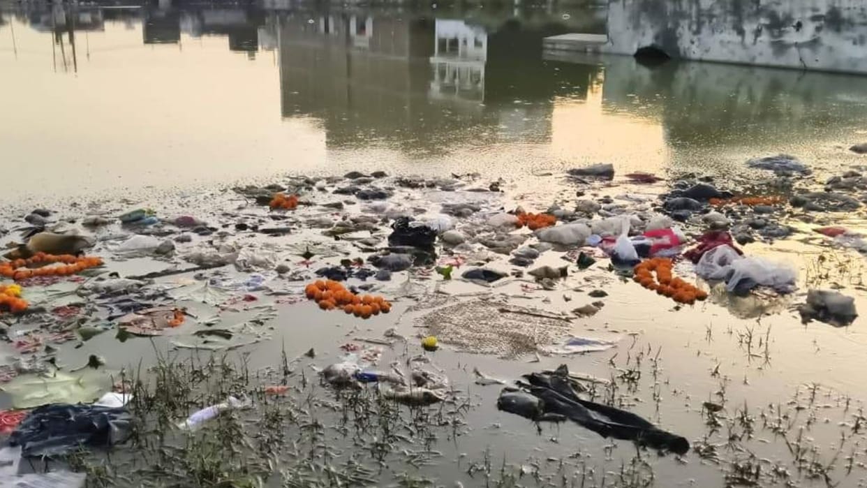 puja over responsibility over eight ponds dirty eight sanitation workers were on duty problem persists