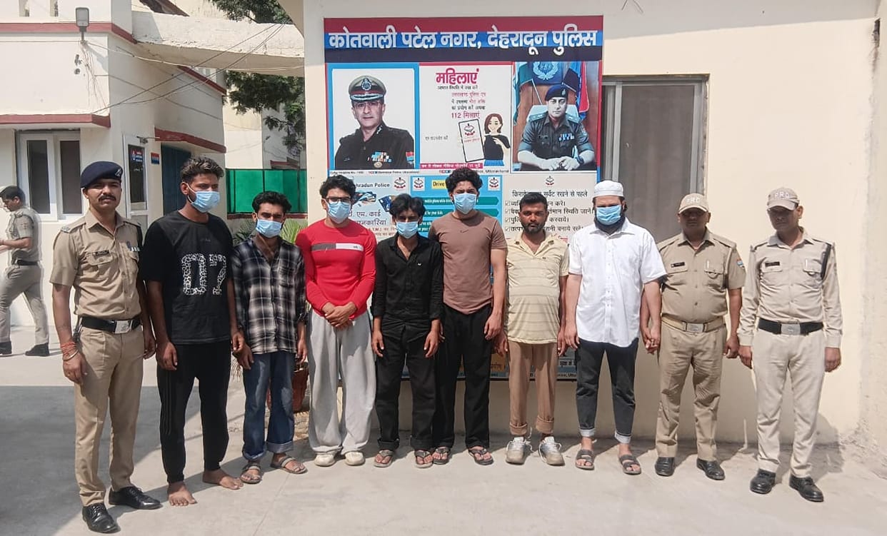 Dehradun  Two groups clashed at the ISBT seven arrested for creating a ruckus