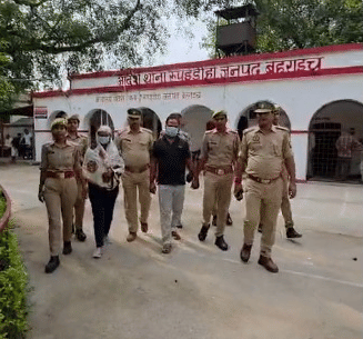 बहराइच: 1.5 करोड़ की स्मैक बरामद, महिला तस्कर समेत दो गिरफ्तार, हिस्ट्रीशीटर गैंगस्टर आरोपी भी शामिल