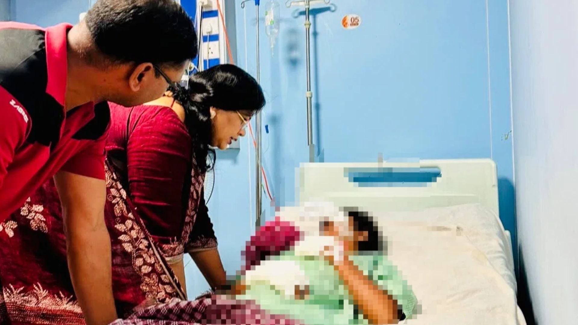 CG News MLA Visits Acid Attack Survivor at Hospital at Midnight Warns Zero Tolerance