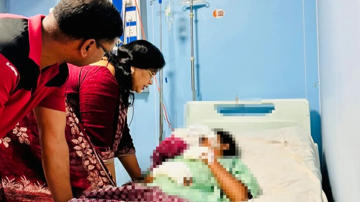 CG News MLA Visits Acid Attack Survivor at Hospital at Midnight Warns Zero Tolerance