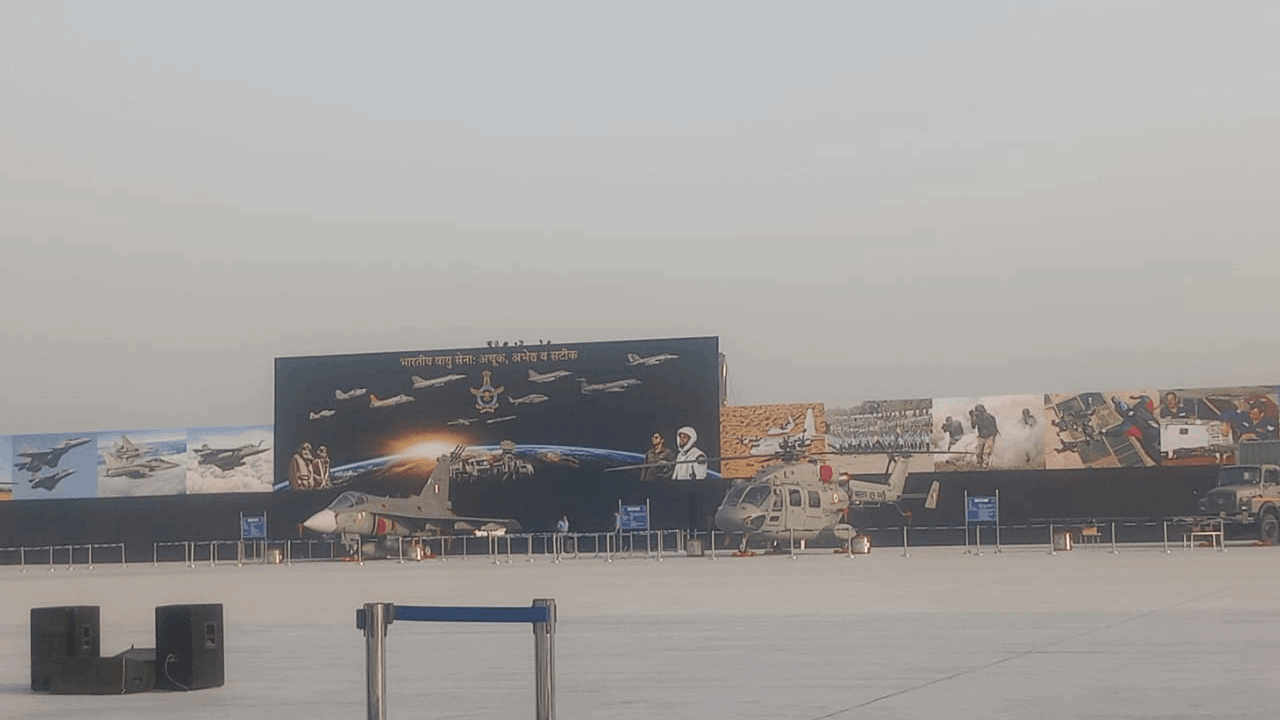 full-dress rehearsal eld at Hindon Air Force Station ahead of Air Force Day celebrations