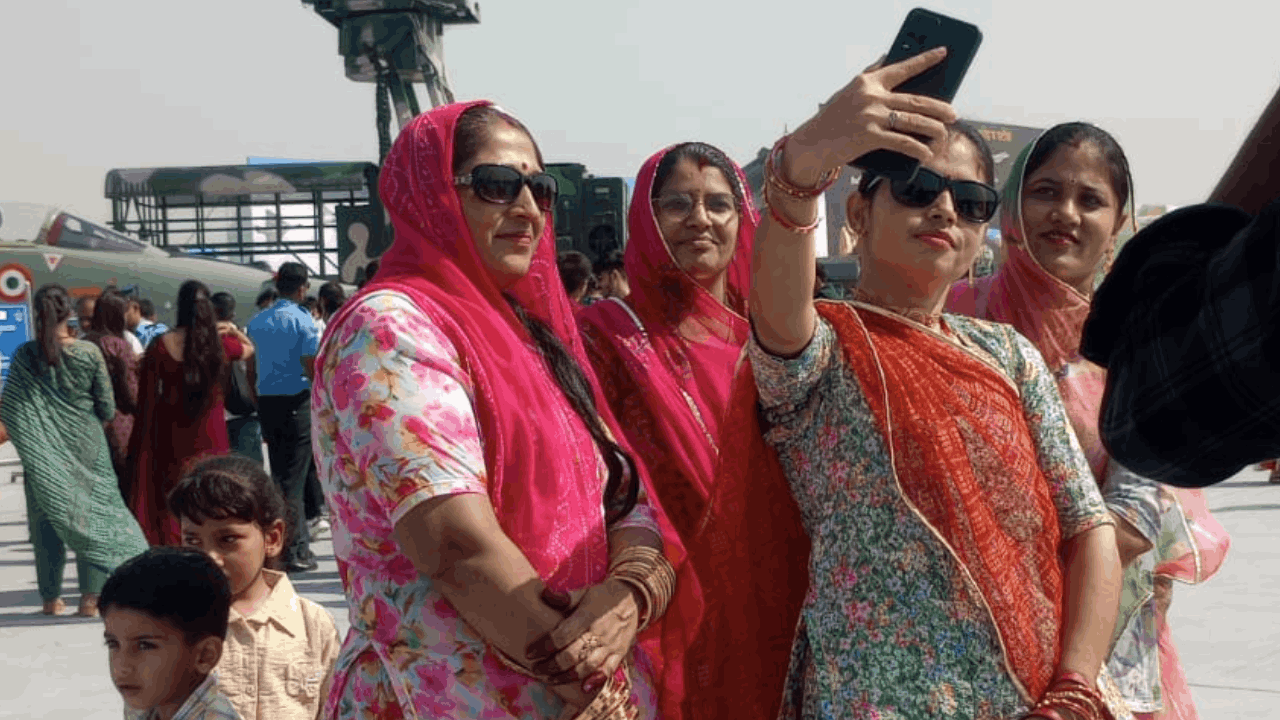 full-dress rehearsal eld at Hindon Air Force Station ahead of Air Force Day celebrations