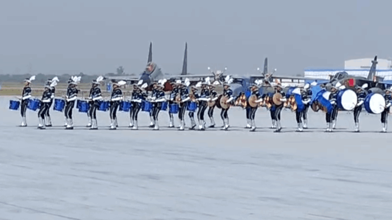 full-dress rehearsal eld at Hindon Air Force Station ahead of Air Force Day celebrations
