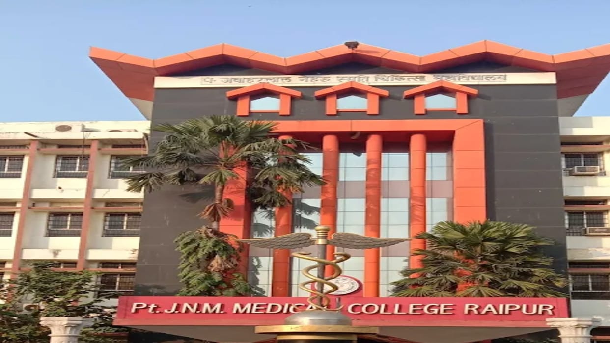 Raipur Medical College Recruitment for 152 Posts, Walk-in Interview on October 14