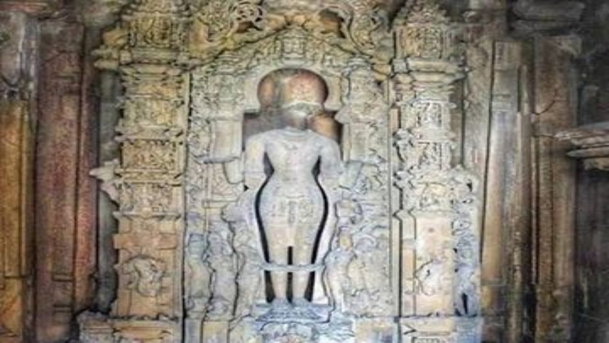 khajuraho-jawari temple lord vishnu idol head restoration asi