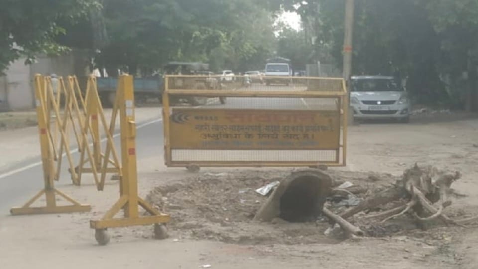 35 Maintenance Fee, Yet Basic Facilities Missing in Agra Industrial Areas