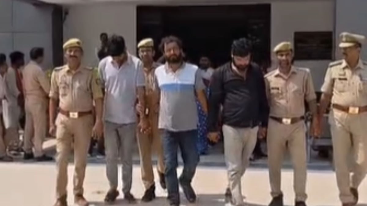 यूपी: फाइनेंस की किश्त वसूलने के नाम पर हाईवे पर दबंगई, ट्रेलर चालक से मारपीट; तीन आरोपी गिरफ्तार
