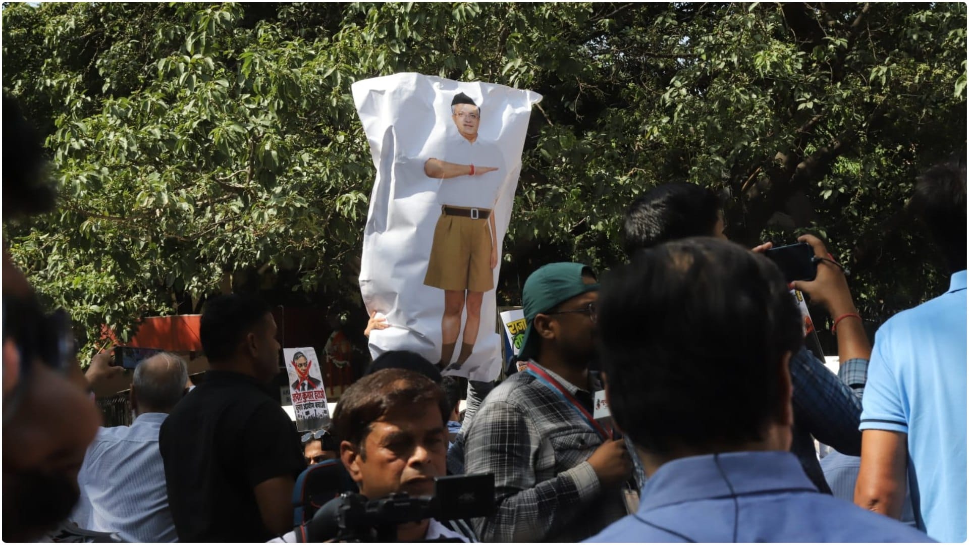 It's done Gyanesh-bhai time to resign Rahul Gandhi leads sit near EC office amid INDIA bloc's anti-CEC march