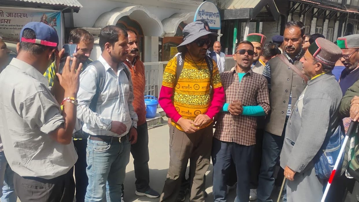 shimla blind association protest outside secretariat demands himachal