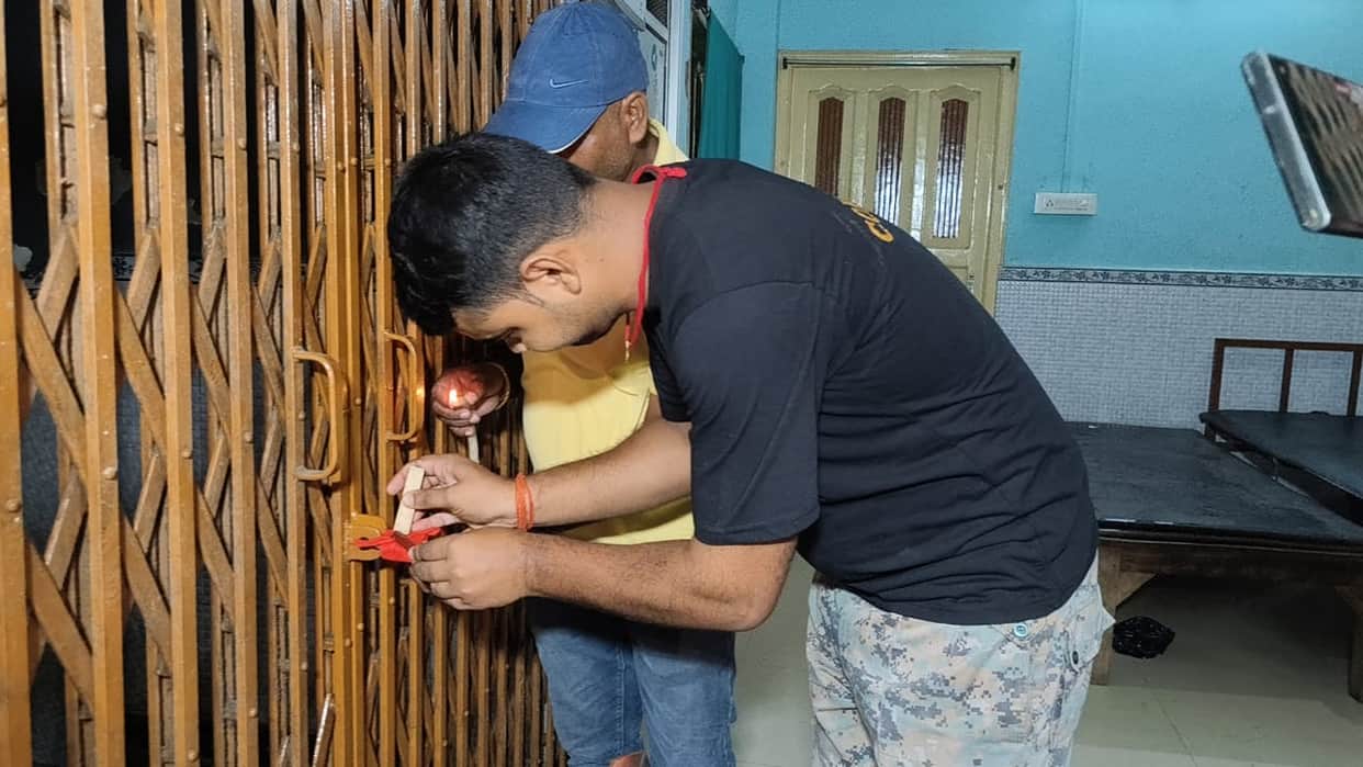 Bihar News: administration seals two clinics after two pregnant women deaths ima protest