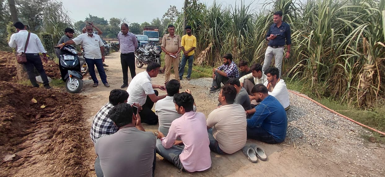 Meerut: Protest at Kanha Upvan Gaushala Over Alleged Poor Condition of Cattle, Deaths Claimed