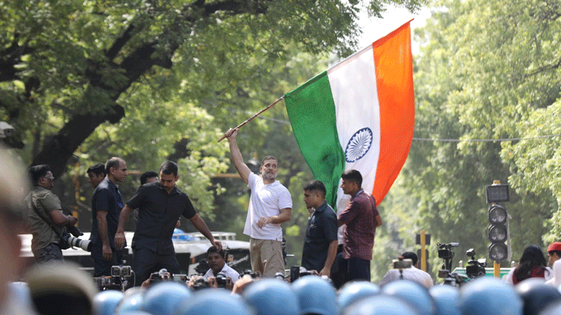विपक्ष का विरोध प्रदर्शन