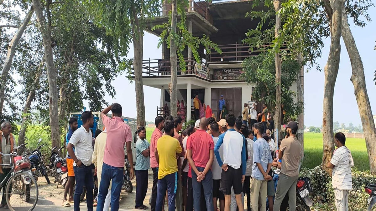 देवरिया: पूर्वांचल एक्सप्रेस-वे पर ट्रक में जा घुसी कार, टेनिस क्रिकेट खेल घर लौट रहे चार खिलाड़ियों की मौत