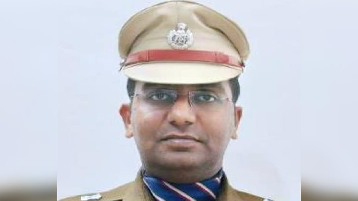 UP IPS transfer News Bareilly SP City Manush Parikh transferred