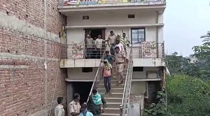 गेस्ट हाउस में पुलिस की रेड से मचा हड़कंप
